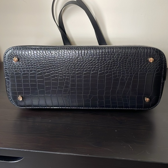 NWT H & M Black crocodile patterned tote bag - Picture 3 of 11